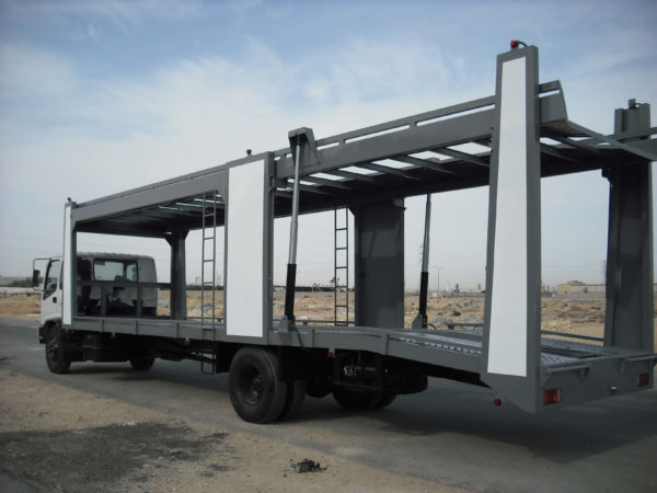 ناقلة سيارات